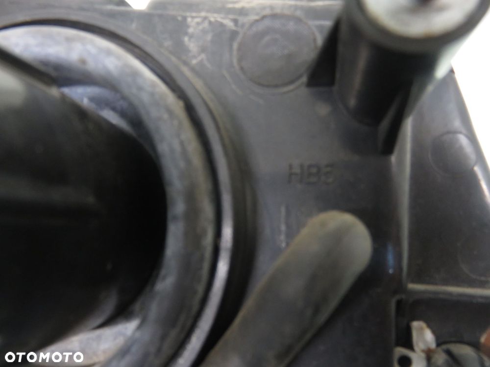 LAMPA LEWA PRZEDNIA CHRYSLER  VOYAGER III (GS) - 4