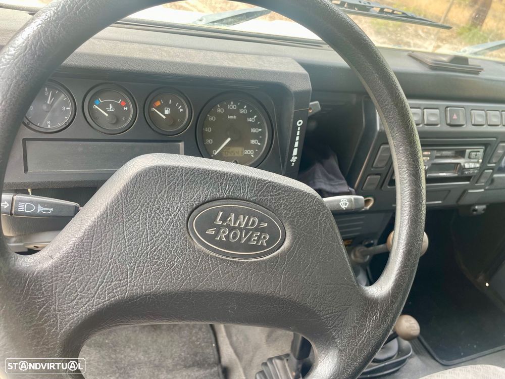 Land Rover Defender 90 2.5 Td5 Soft Top - 8