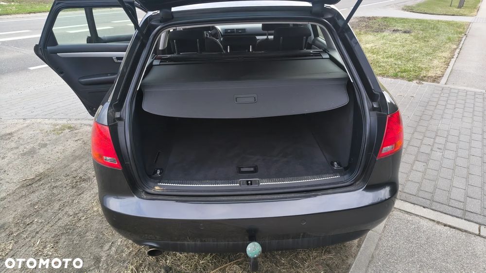 Audi A4 Avant - 16