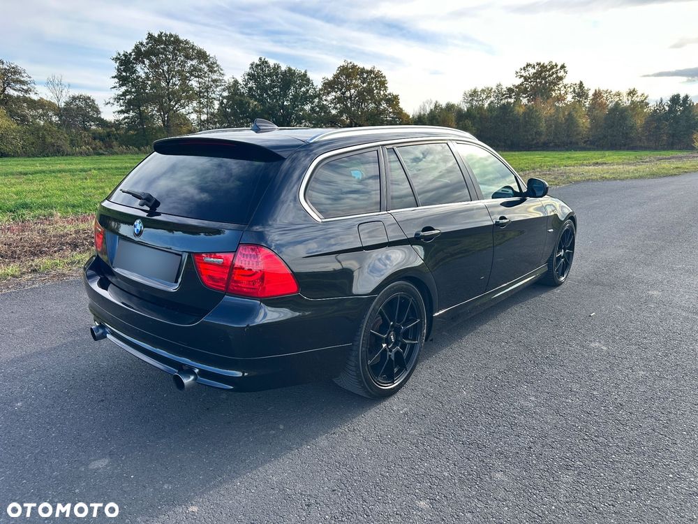 BMW Seria 3 335i xDrive - 6