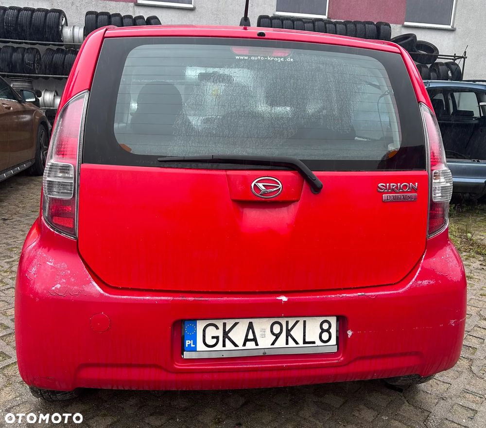 Daihatsu Sirion 1.0 - 5