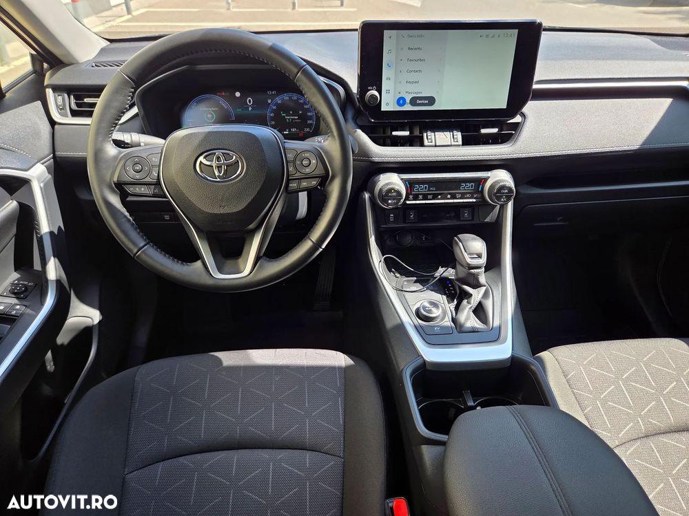 Toyota RAV4 - 16