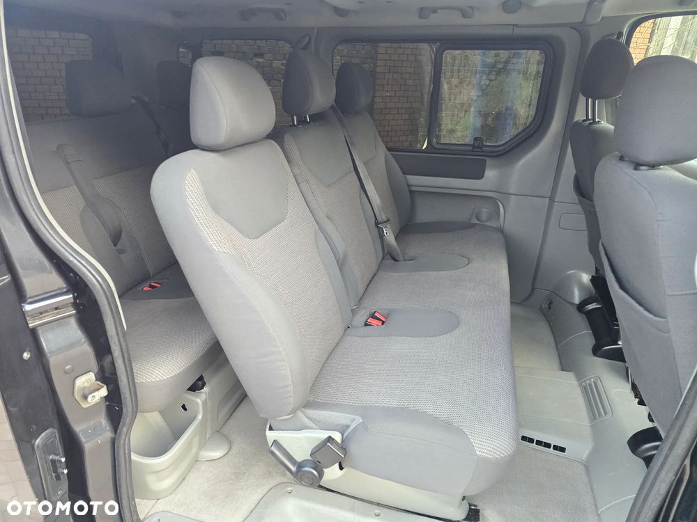 Opel Vivaro - 28