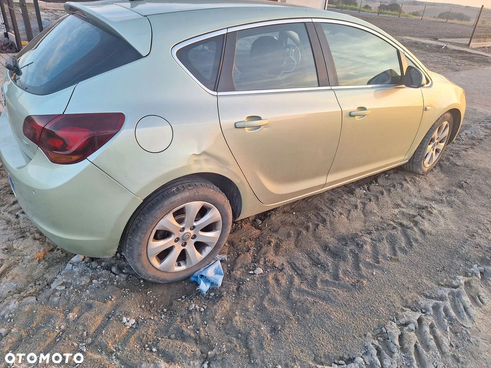 Opel Astra 1.7 CDTI Cosmo - 15