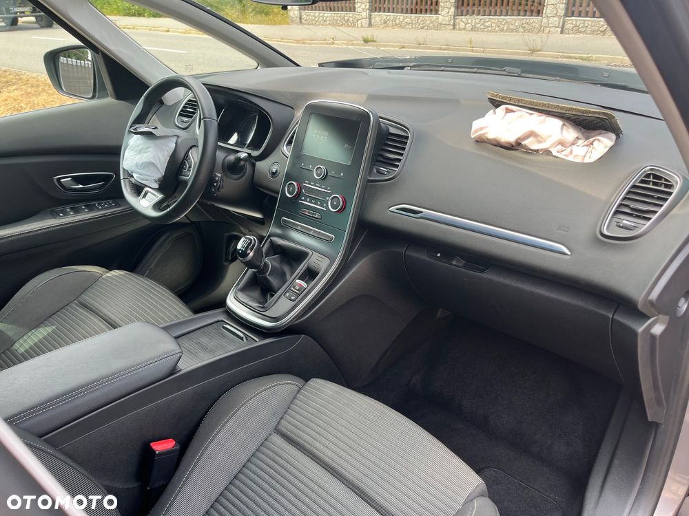 Renault Scenic - 10