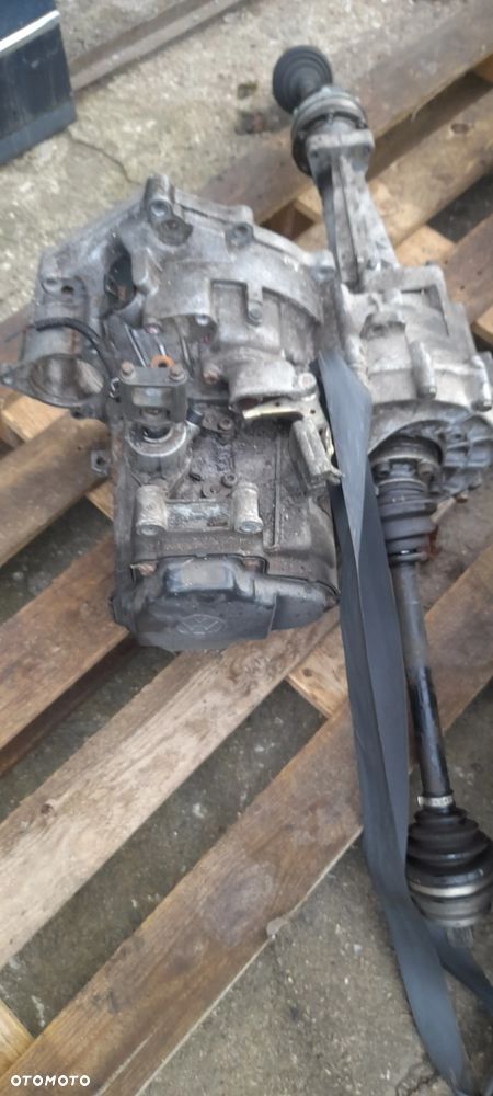 VW T4 2.4 D skrzynia biegów CRN - 3