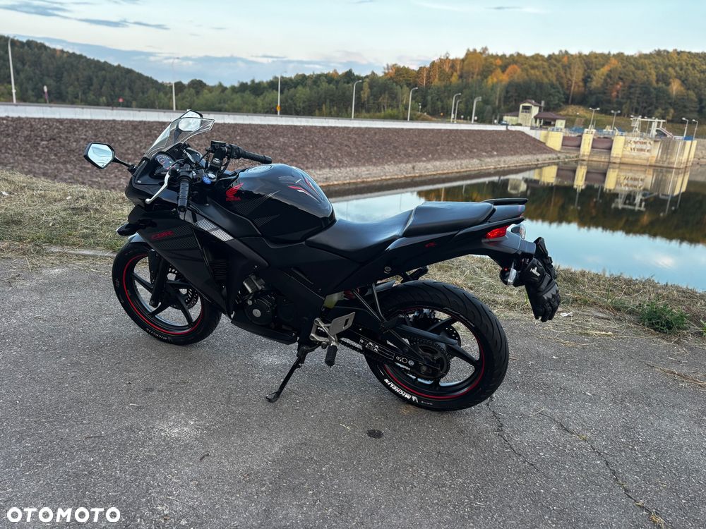 Honda CBR - 7