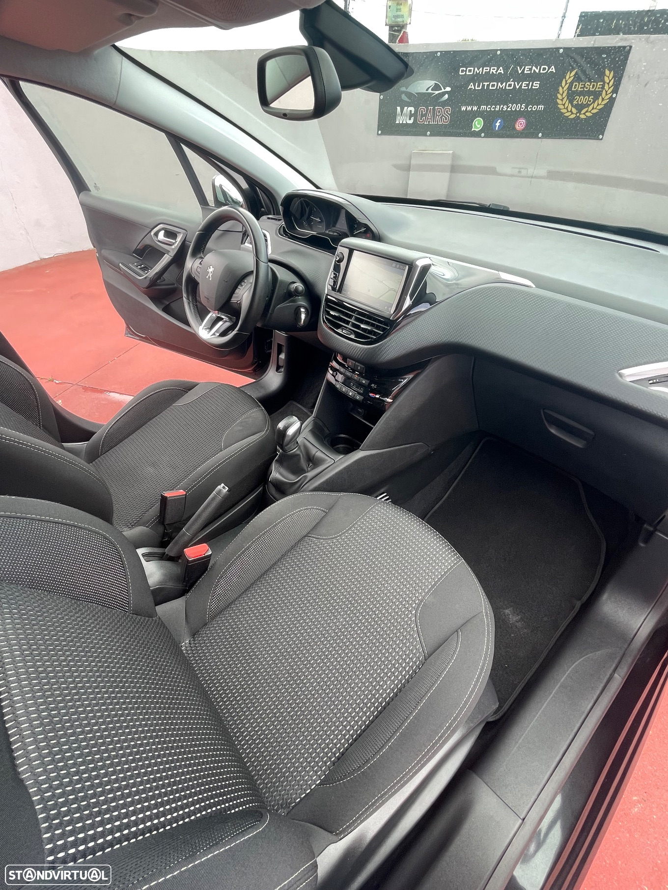 Peugeot 208 1.2 PureTech Allure - 14