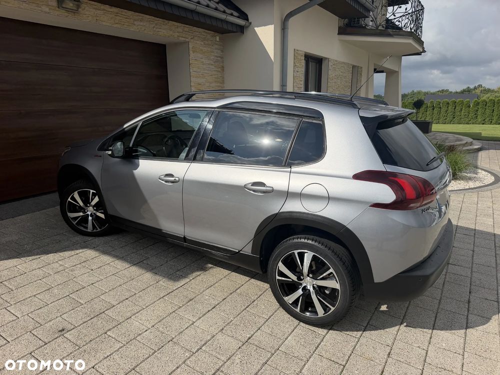Peugeot 2008 - 11