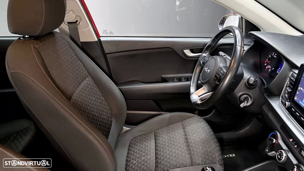 Kia Rio 1.2 CVVT Dynamic - 28