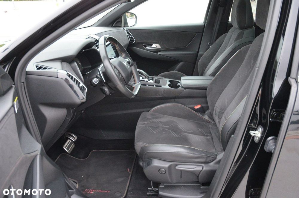 DS Automobiles DS 7 Crossback - 32