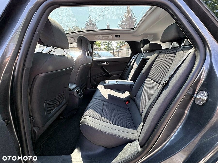 Peugeot 508 1.6 e-HDi Active S&S - 16