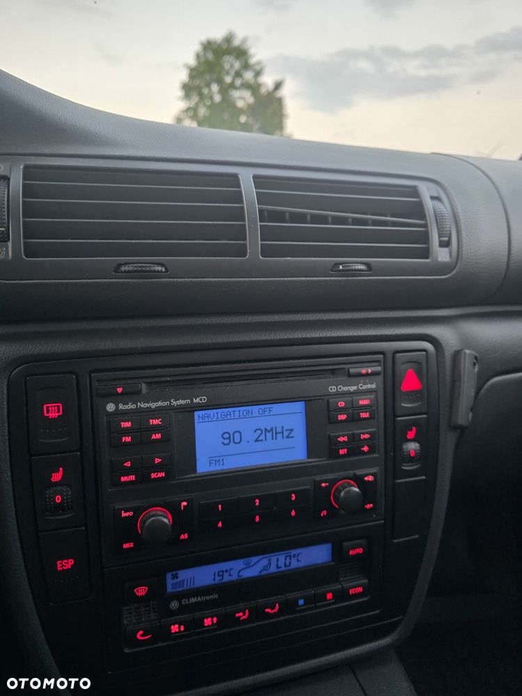Volkswagen Passat - 7