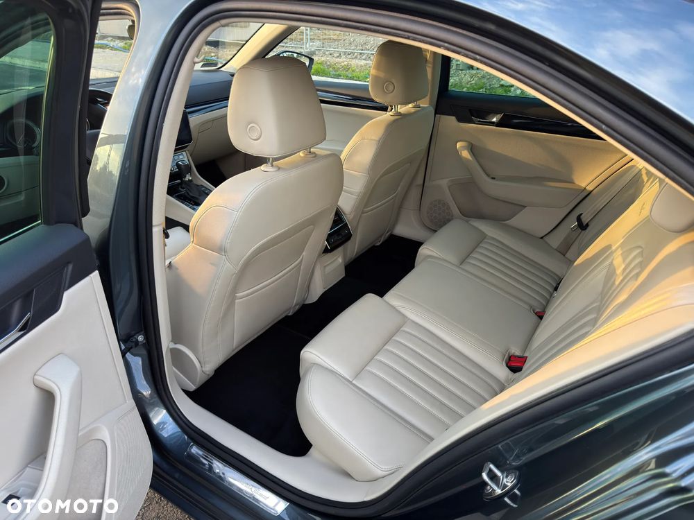 Skoda Superb 1.8 TSI L&K DSG - 12