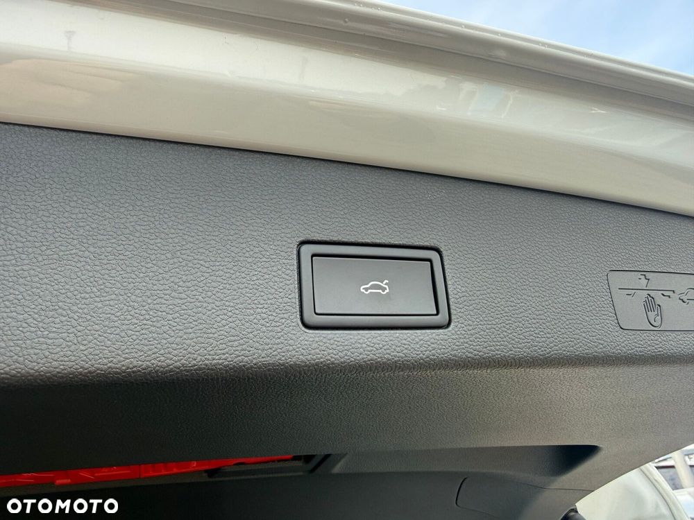 Volkswagen Golf - 22