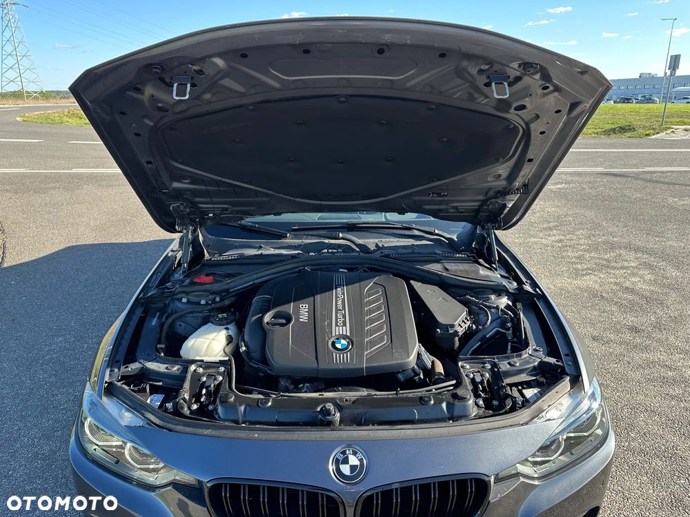 BMW Seria 3 330d xDrive Sport-Aut Blue Performance Sport Line - 13