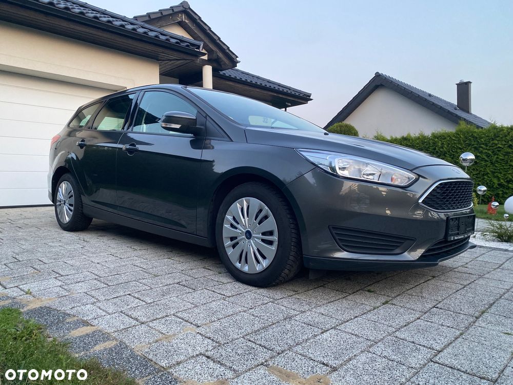 Ford Focus 1.0 EcoBoost Edition - 4