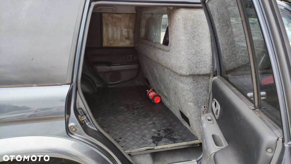 Mitsubishi Pajero - 28