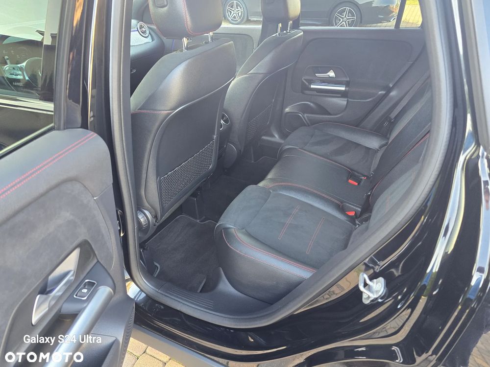 Mercedes-Benz GLA 200 d 8G-DCT AMG Line - 25