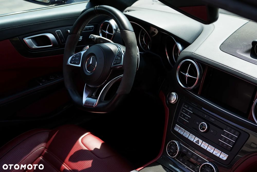 Mercedes-Benz SL - 22