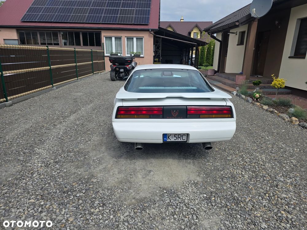 Pontiac Firebird - 8