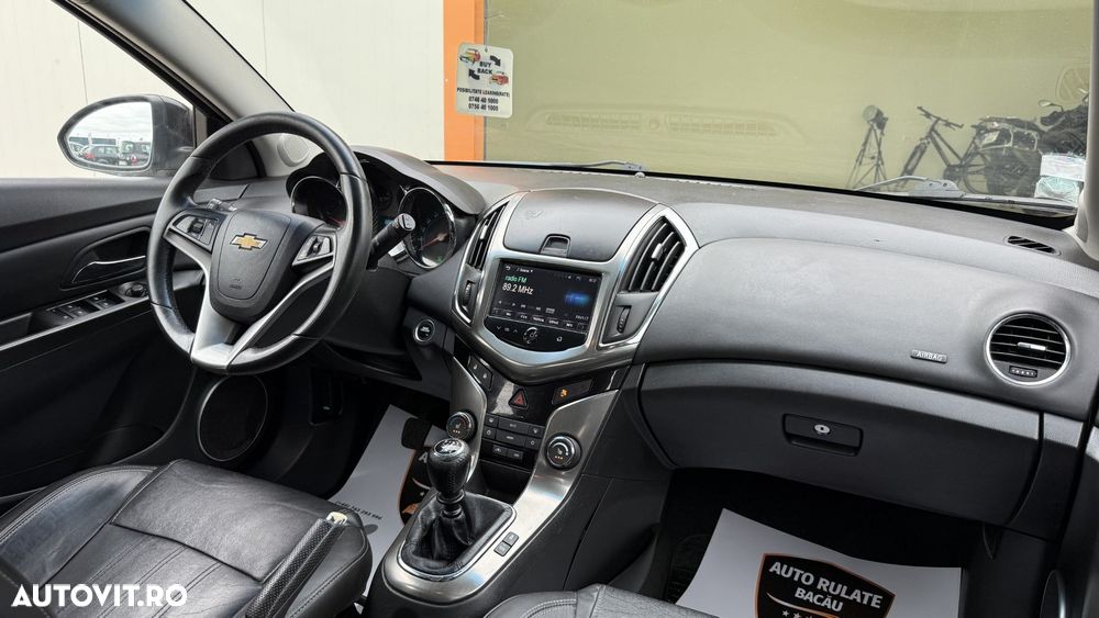 Chevrolet Cruze - 13