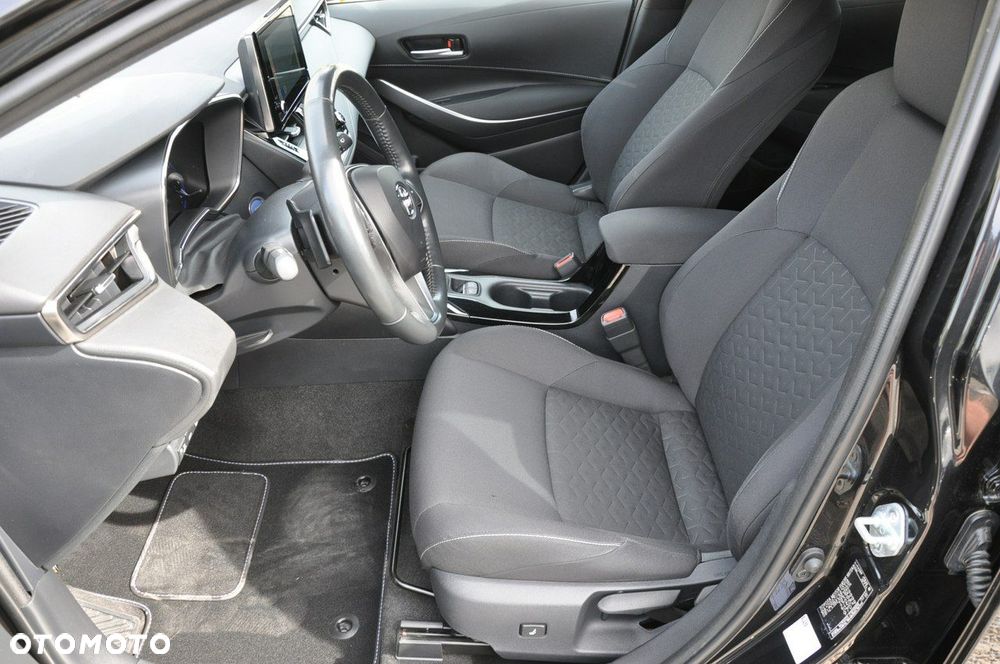 Toyota Corolla - 9