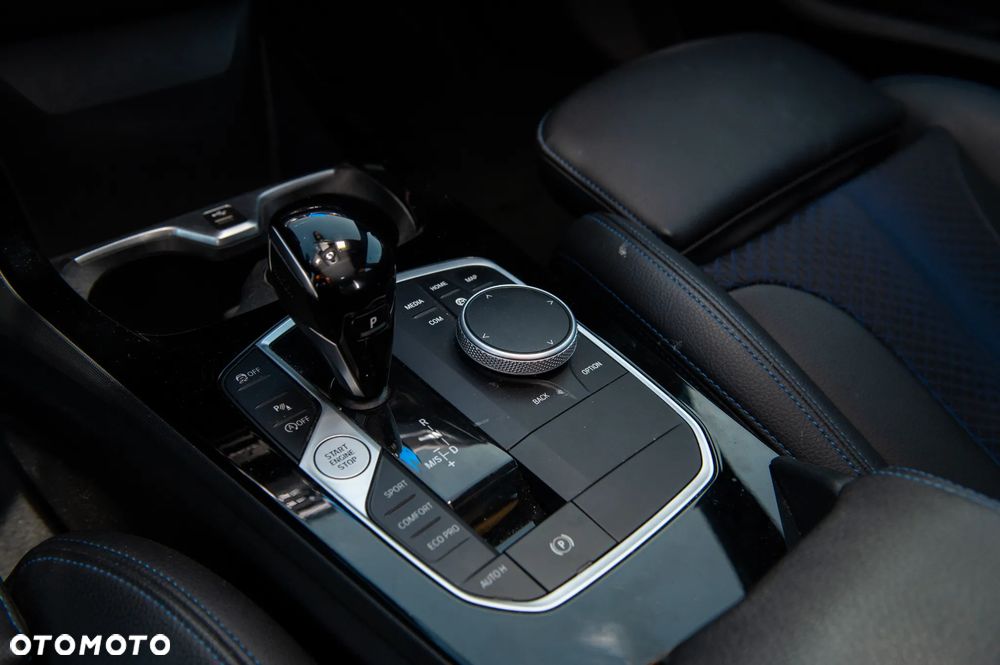 BMW Seria 1 118d M Sport - 12