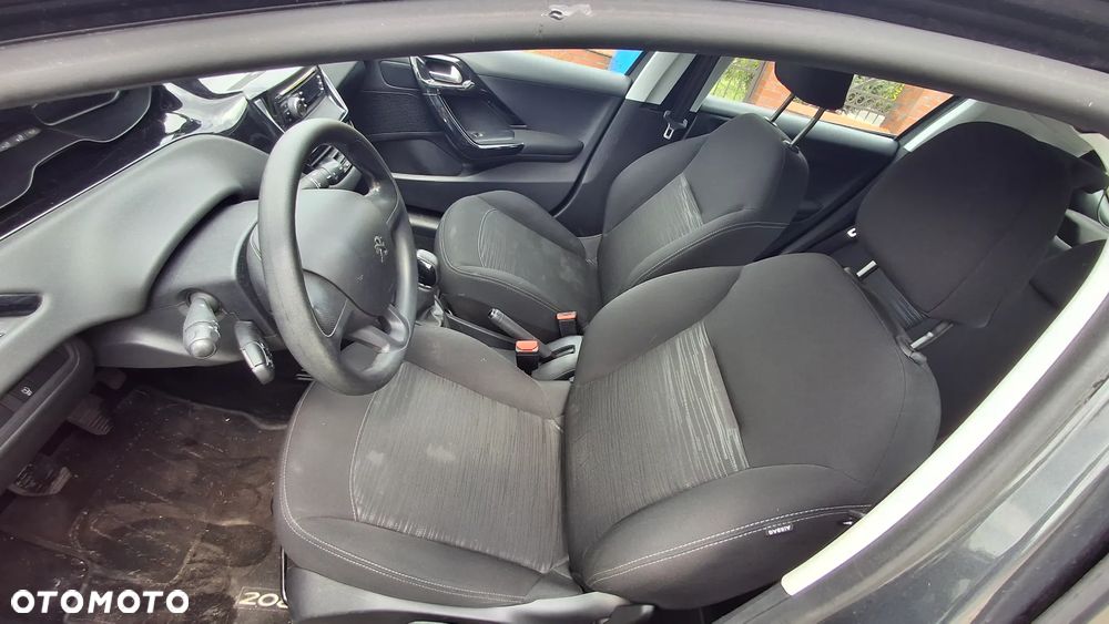 Peugeot 208 1.2 PureTech Access - 5