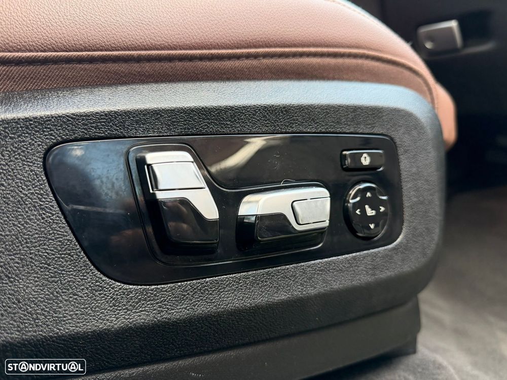 BMW X5 45 e xDrive Pack M - 24