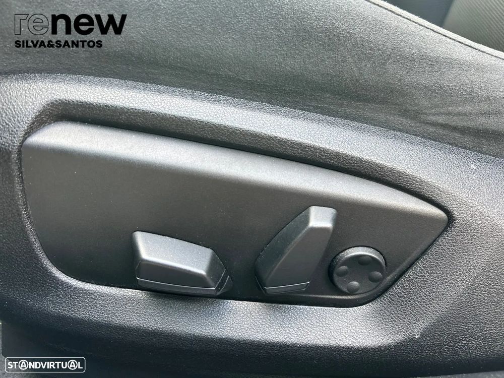BMW 520 d xDrive Auto — fotografia 26