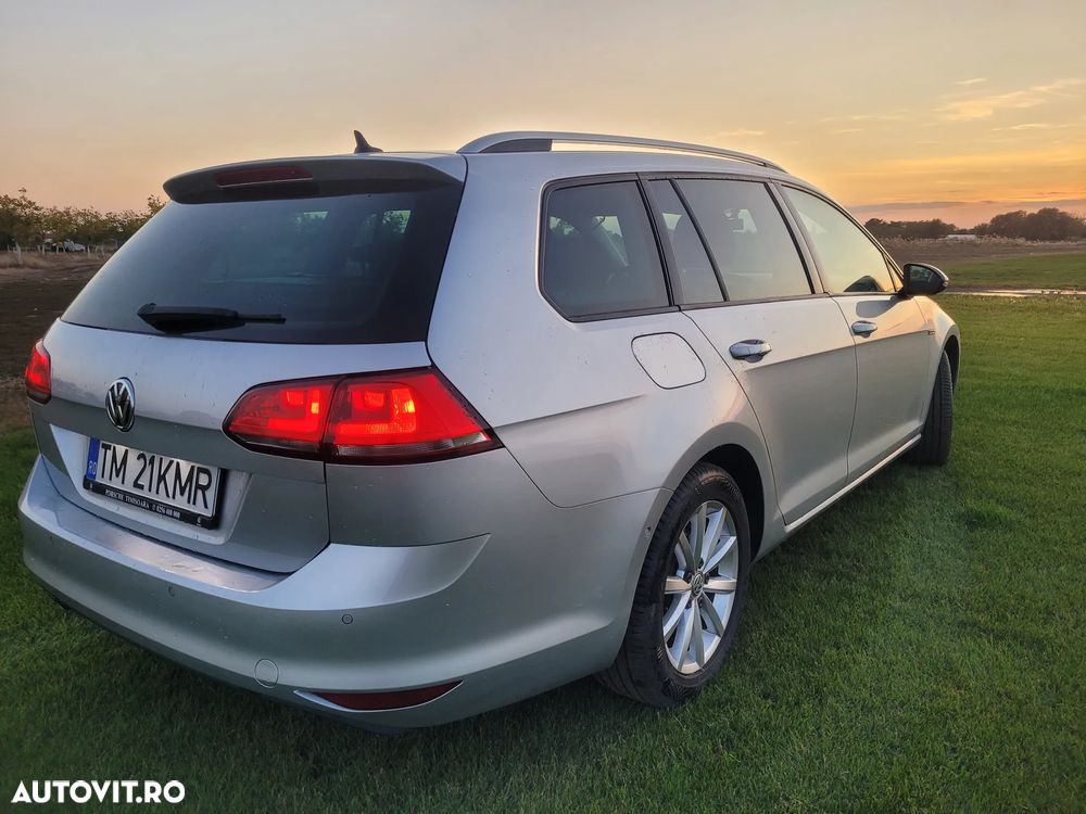 Volkswagen Golf Variant 1.6 TDI BlueMotion Technology Lounge - 4