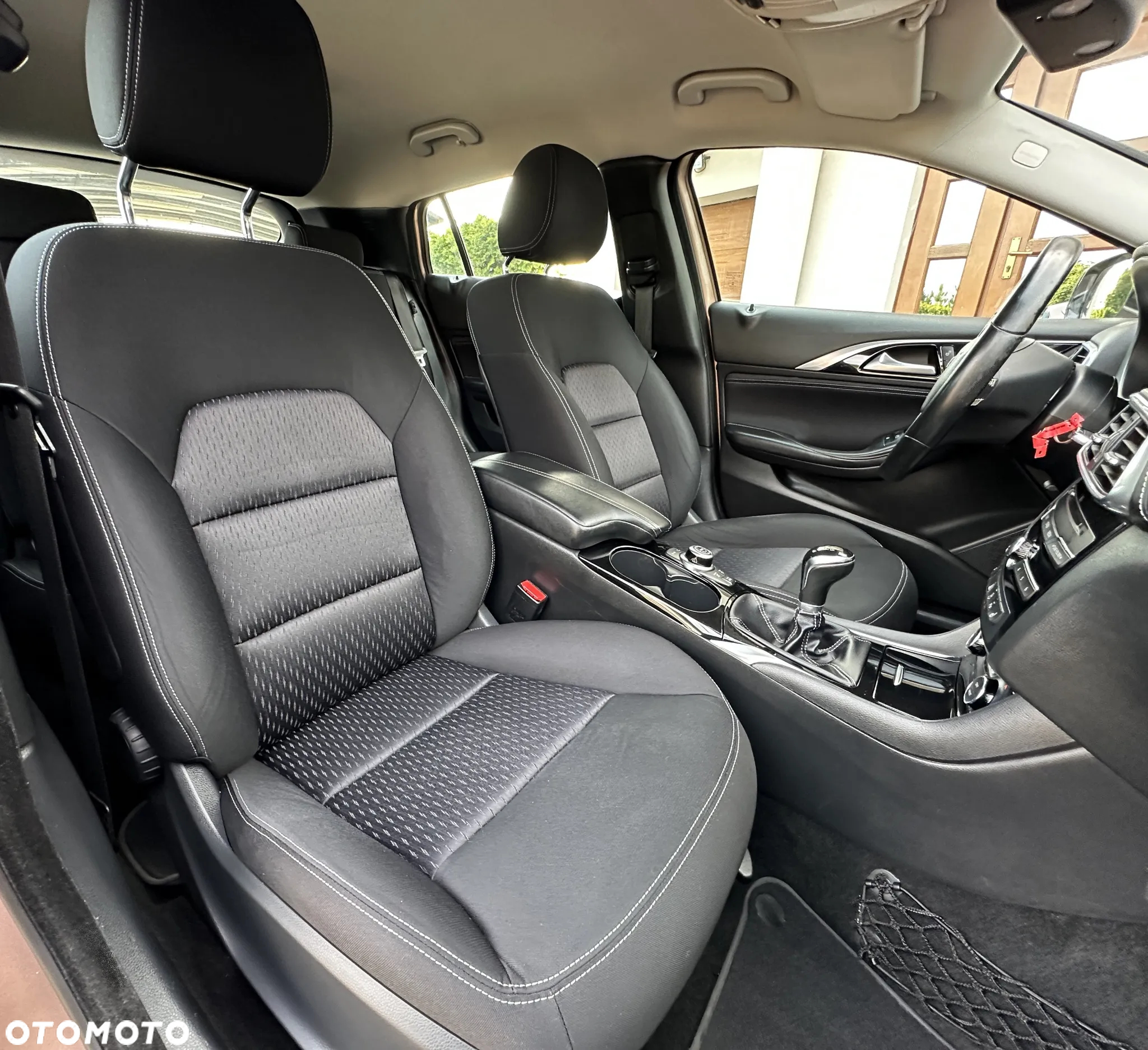 Infiniti Q30 1.5d Premium Tech Cafe Teak - 23