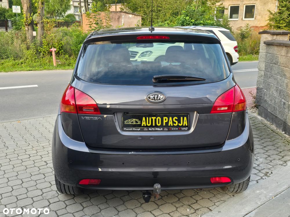 Kia Venga 1.6 CVVT Fifa World Cup Edition - 11