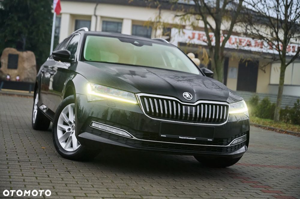Skoda Superb 2.0 TDI 4x4 Style DSG - 1