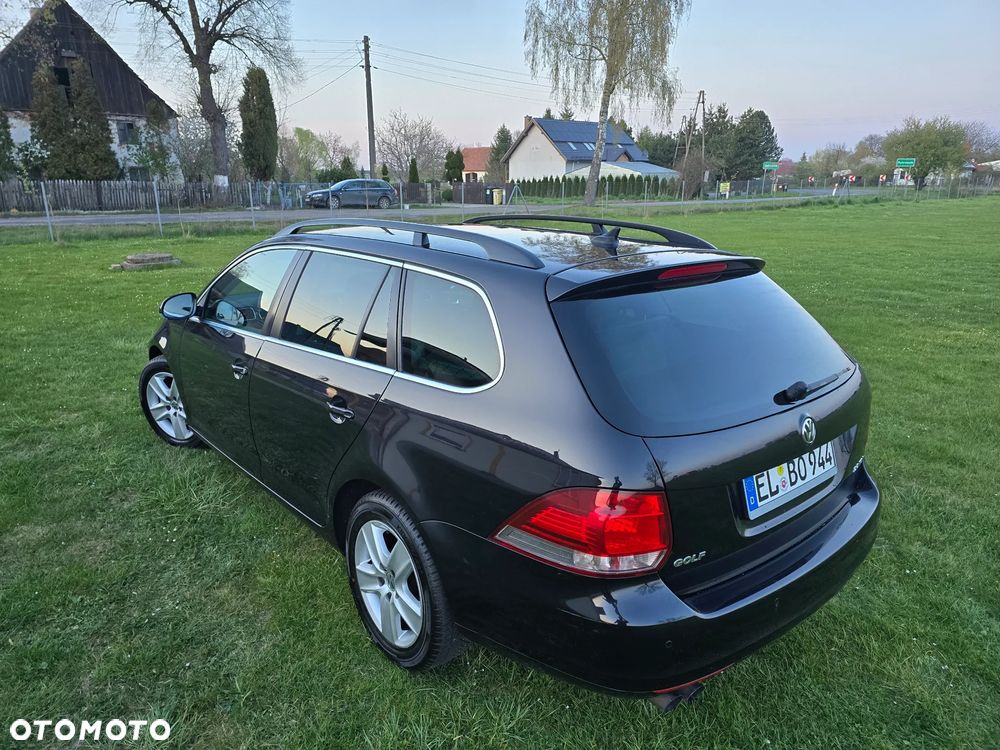 Volkswagen Golf 2.0 TDI DPF BlueMotion Technology DSG Comfortline - 2