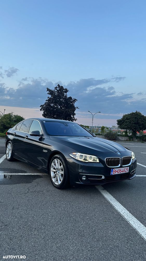 BMW Seria 5 525d xDrive - 4