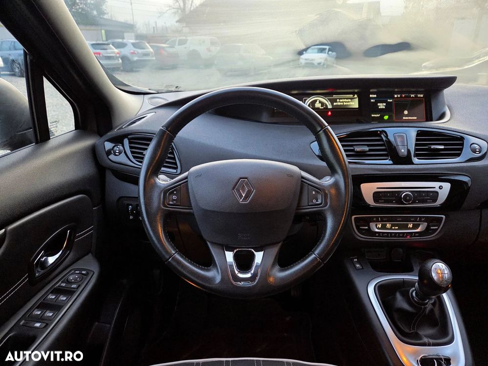Renault Grand Scenic 1.6 dCi Stop&Start Energy Privilege - 8