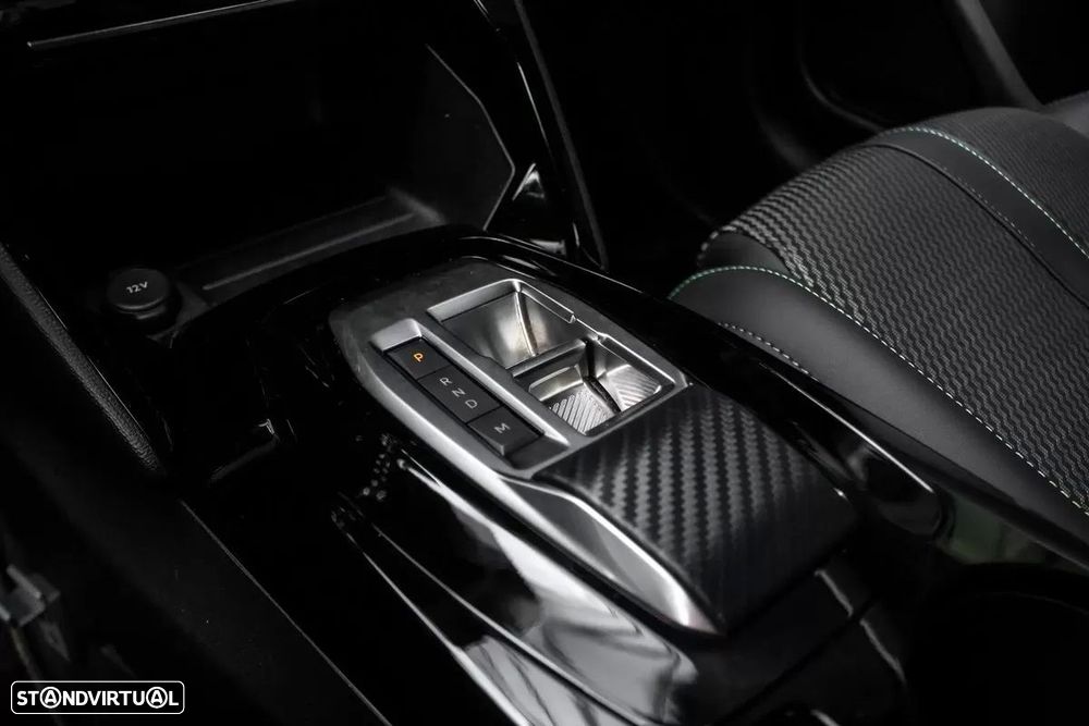 Peugeot 208 1.2 Hybrid GT e-DCS6 - 20
