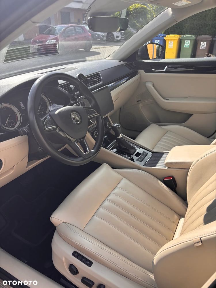 Skoda Superb 2.0 TDI L&K DSG - 3