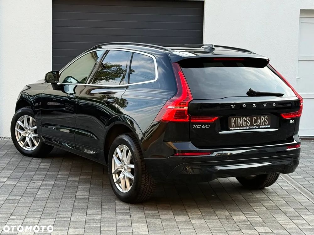 Volvo XC 60 B4 D Geartronic Momentum Pro - 23