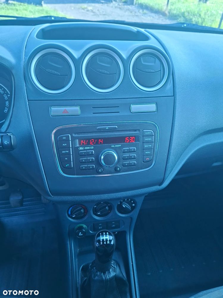 Ford Transit Connect - 26