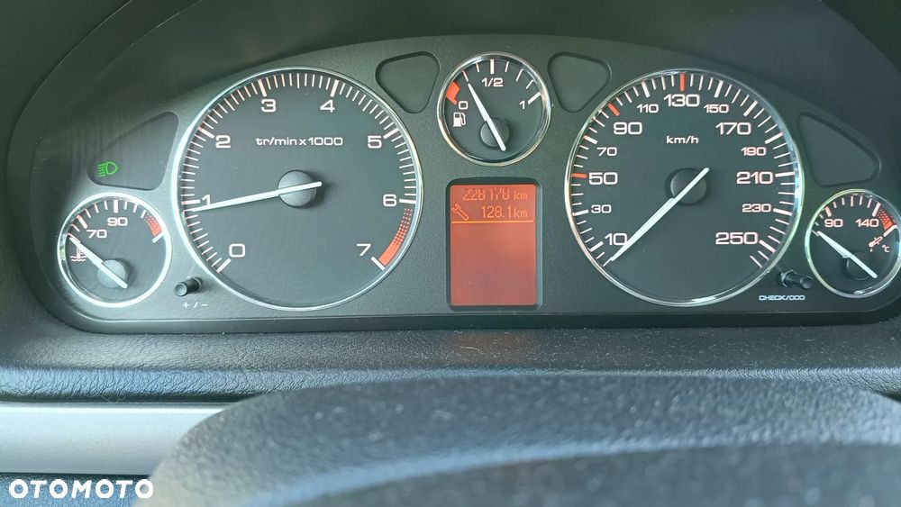 Peugeot 407 - 2