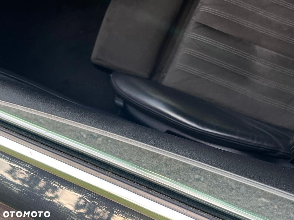 Audi A6 Avant 2.0 TDI Ultra S tronic - 38