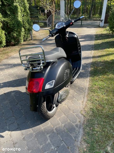 Vespa GTS - 2