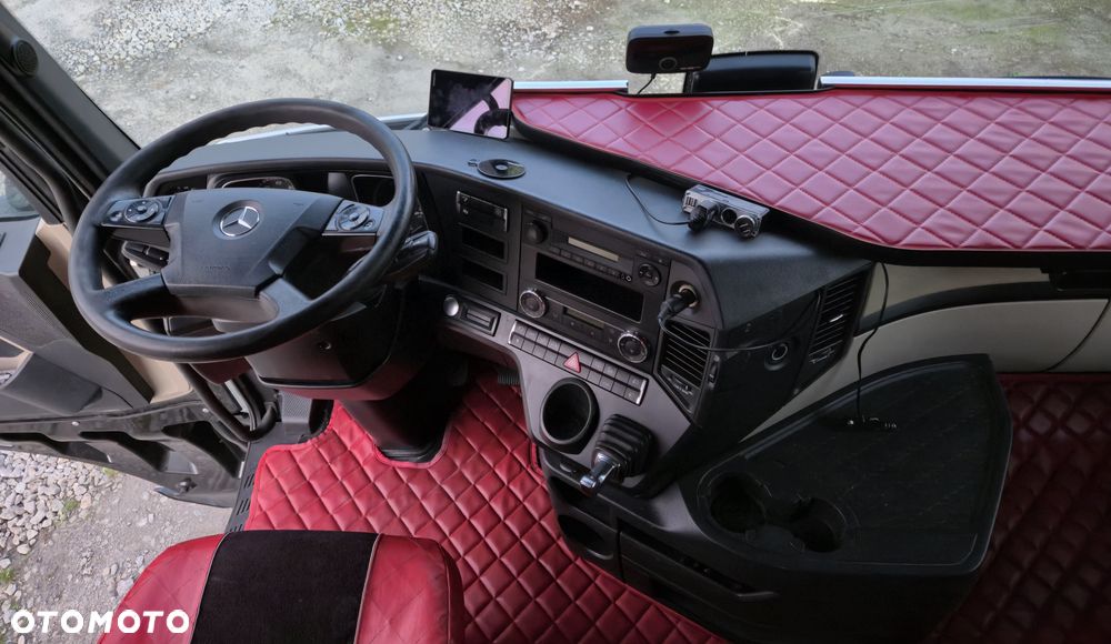 Mercedes-Benz Actros MP4 - 5