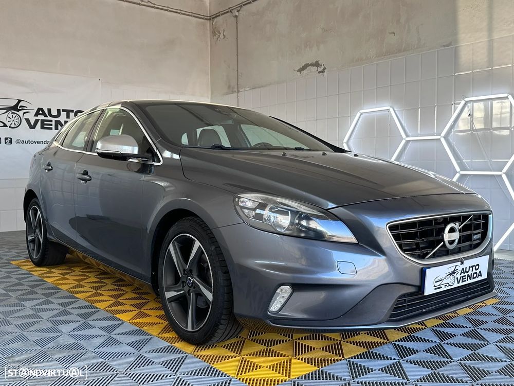 Volvo V40 1.6 D2 R-Design - 3