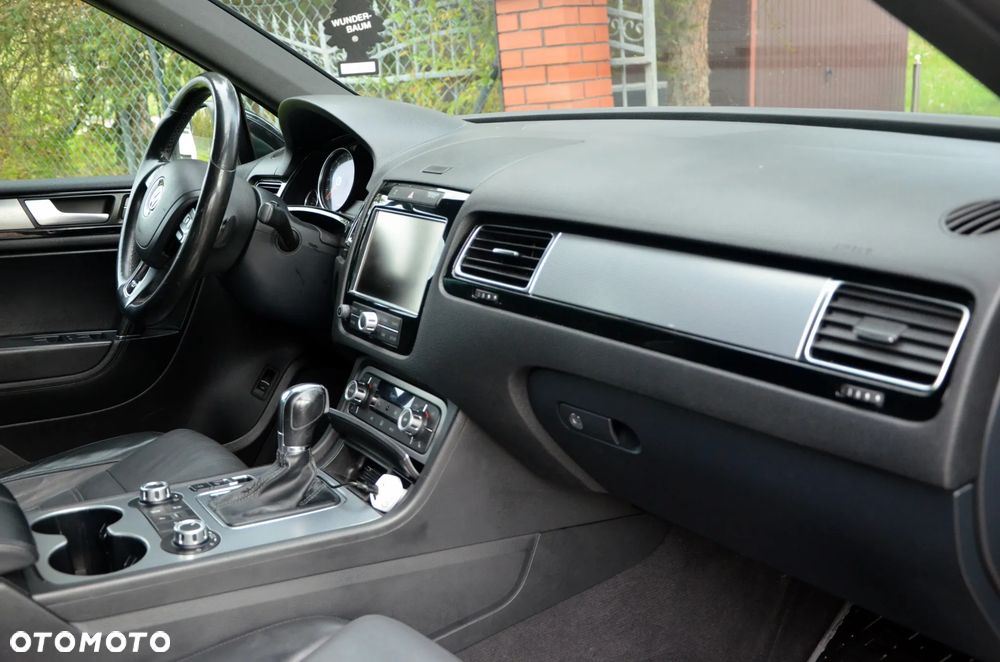 Volkswagen Touareg - 29
