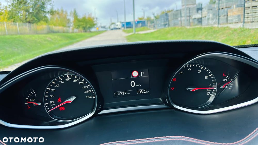 Peugeot 308 - 25