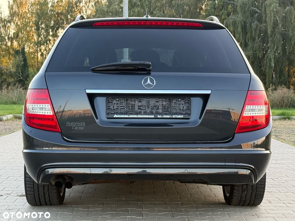 Mercedes-Benz Klasa C 180 CGI Automatik BlueEFFICIENCY - 12